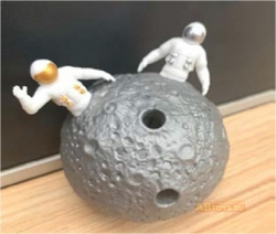 Игрушка-антистресс "Тянучка" - Астронавты на луне, 5,5 см. Артикул: 80-9557/1. 