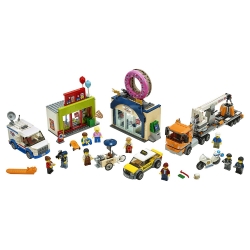 Конструктор LEGO City - Открытие магазина по продаже пончиков Артикул: 60233-L. 